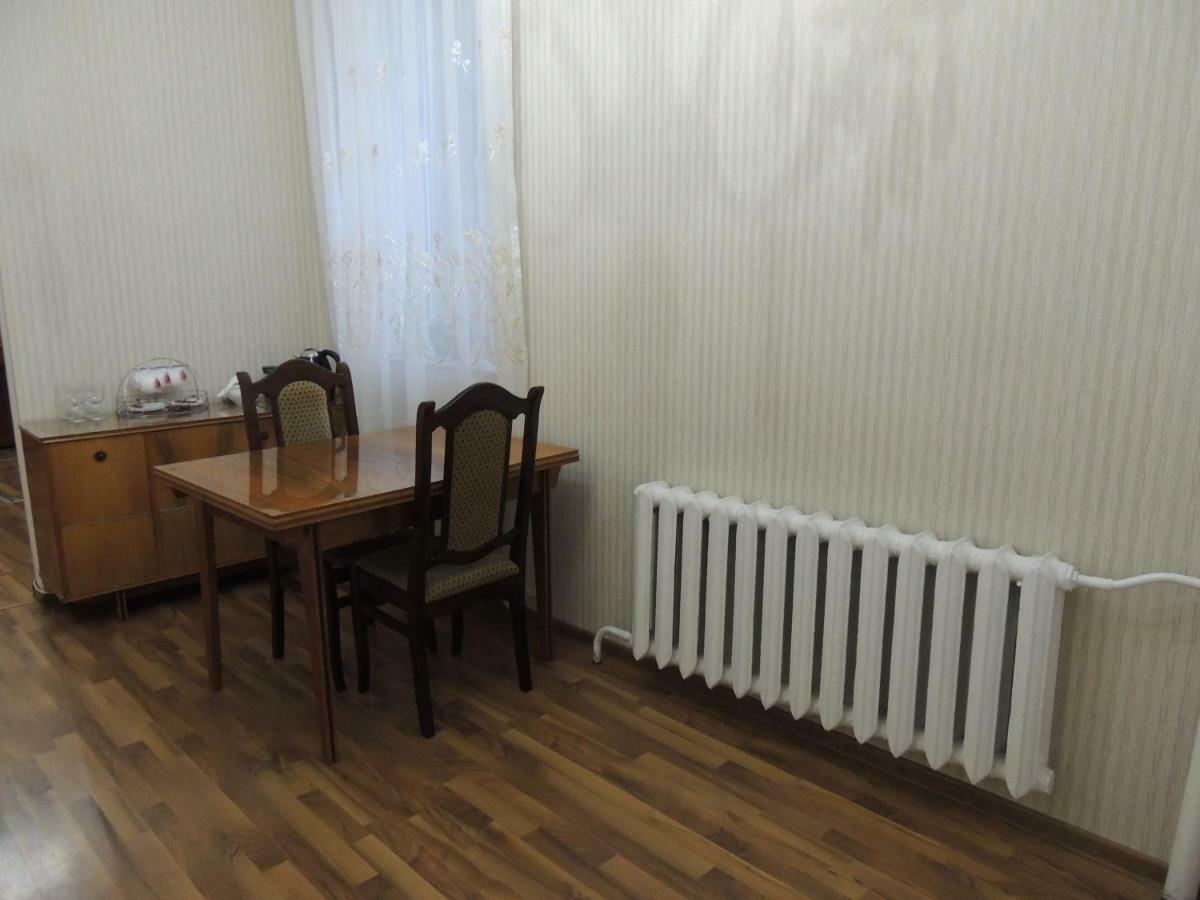 Blue Guesthouse Степанцмінда Екстер'єр фото