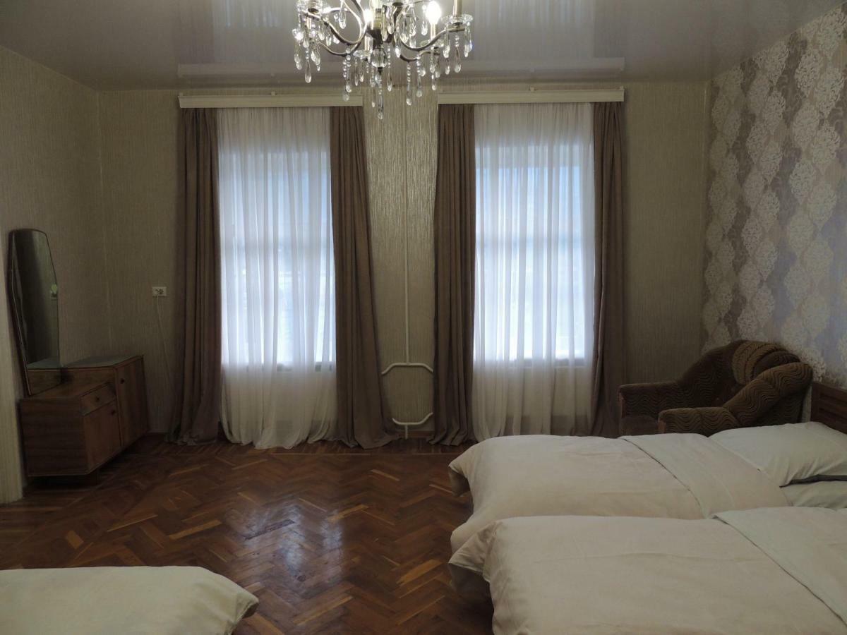Blue Guesthouse Степанцмінда Екстер'єр фото